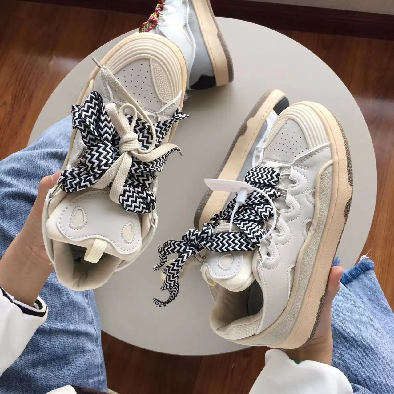 Bread shoes, versatile for couples, trendy board shoes, niche design, breathable retro Japanese sports shoes